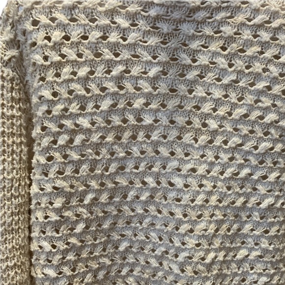 Girls Cat & Jack Cardigan Size 6 Beige Knitted Open Sweater Kids fall Clothes - Picture 2 of 3